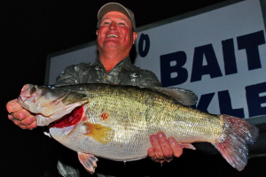 ShareLunker 480 - Robert Laird Sr. 13.19 lbs